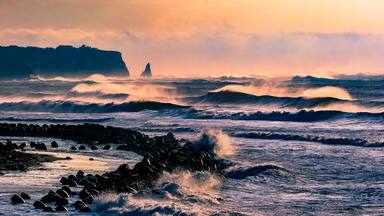 Japan surf , surfing in Japan is a very popular thing to do especially in Katsuura which is located in Chiba close to Tokyo the waves are large and nice to look at.