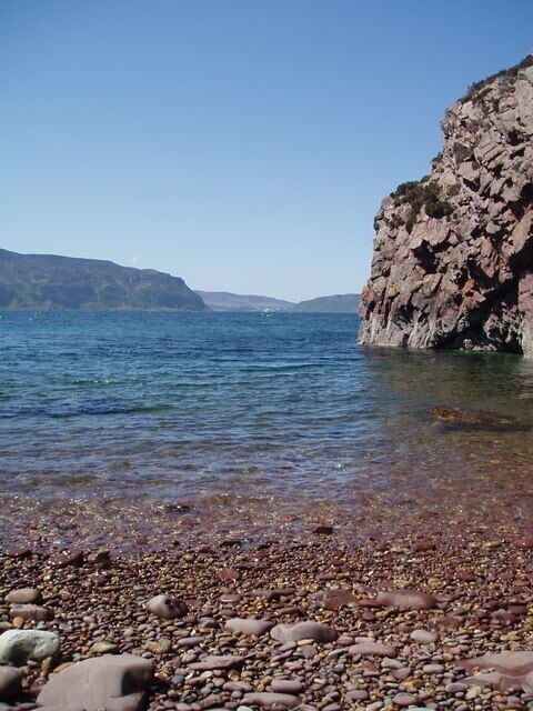 Beach beside Eilean an Inbhire