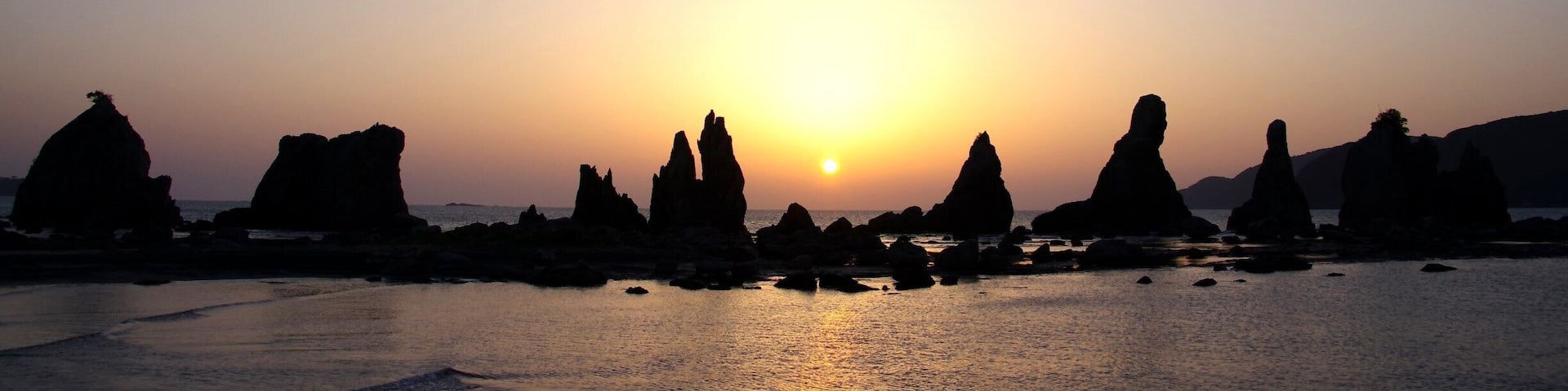 Hashi-kui-iwa , Japan
Sunrise