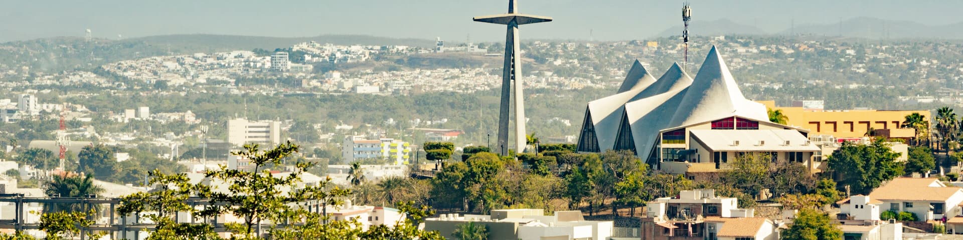 La Lomita, sitio turístico donde se ubica la iglesia de nuestra señora de Guadalupe y además es un mirador para observar la ciudad.