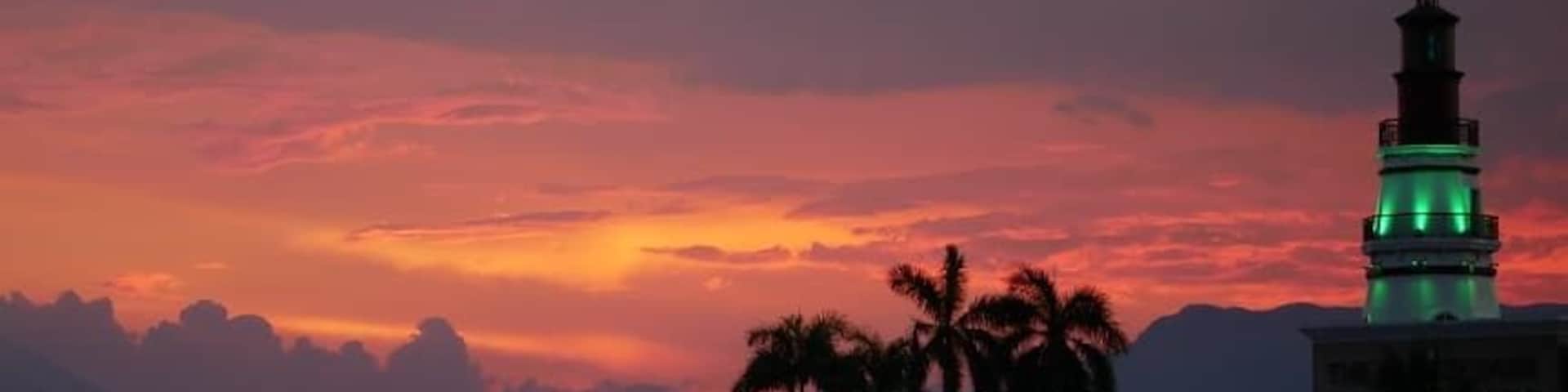 Another beautiful sunset on the beach. Simply Amazing.