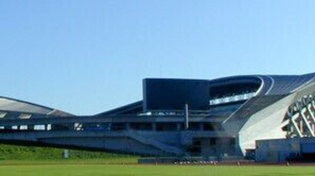 I combined the two pictures of Miyagi Stadium photographed from the north.