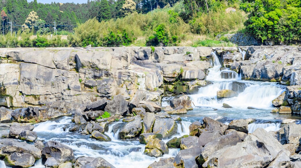春の曽木の滝 鹿児島県伊佐市 Soginotaki waterfall in spring Kagoshima-ken Isa city