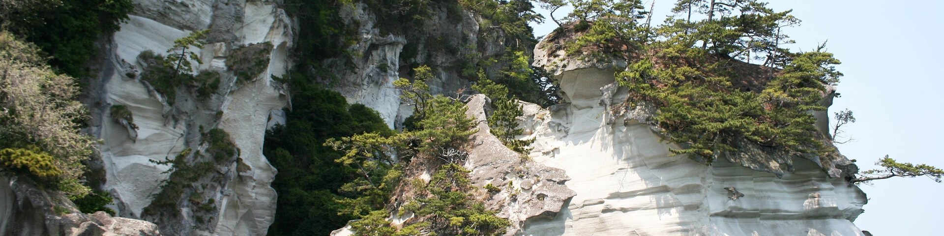 嵯峨渓夫婦岩Sagakei Meoto-iwa右側女岩