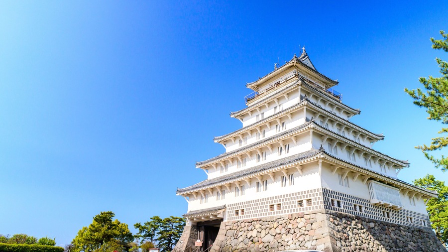 島原城 (シマバラジョウ)
Shimabara Castle
観光島原のシンボルである島原城は、キリシタン資料を中心とした総合的な郷土史料博物館です。
日本(春)2022年撮影
Taken in 2022, Japan (Spring)
九州・長崎県島原市(島原城)
Shimabara City, Nagasaki Prefecture, Kyushu (Shimabara Castle)