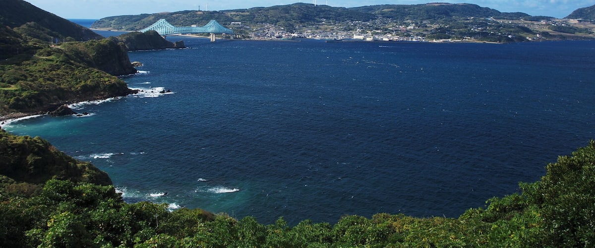 平戸から見た生月大橋