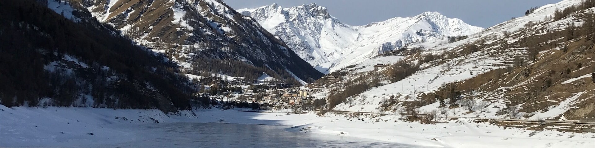 Dam created this artificial lake.