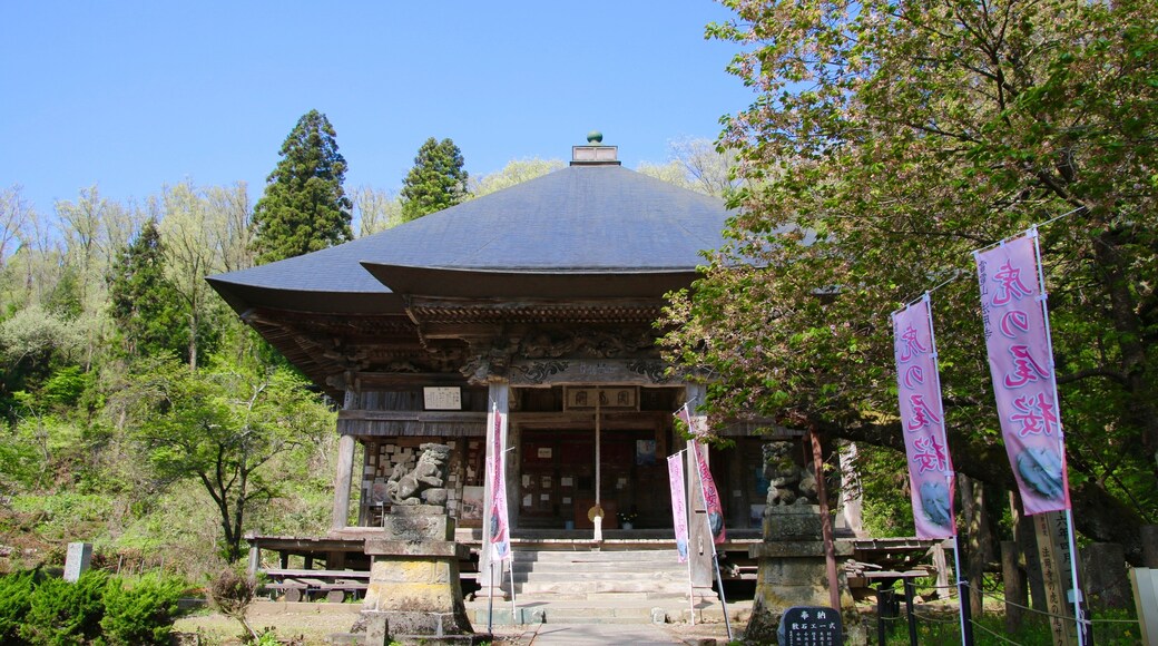法用寺の虎の尾桜(福島県・会津美里町)
