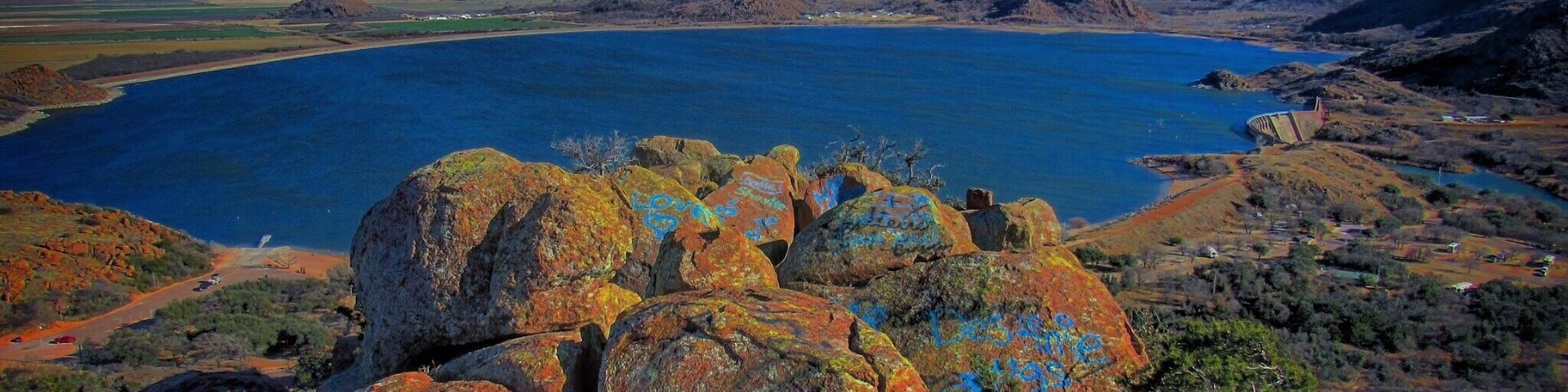 The summit of New Horizon Trail on Quartz Mountain. A lot of new graffiti.