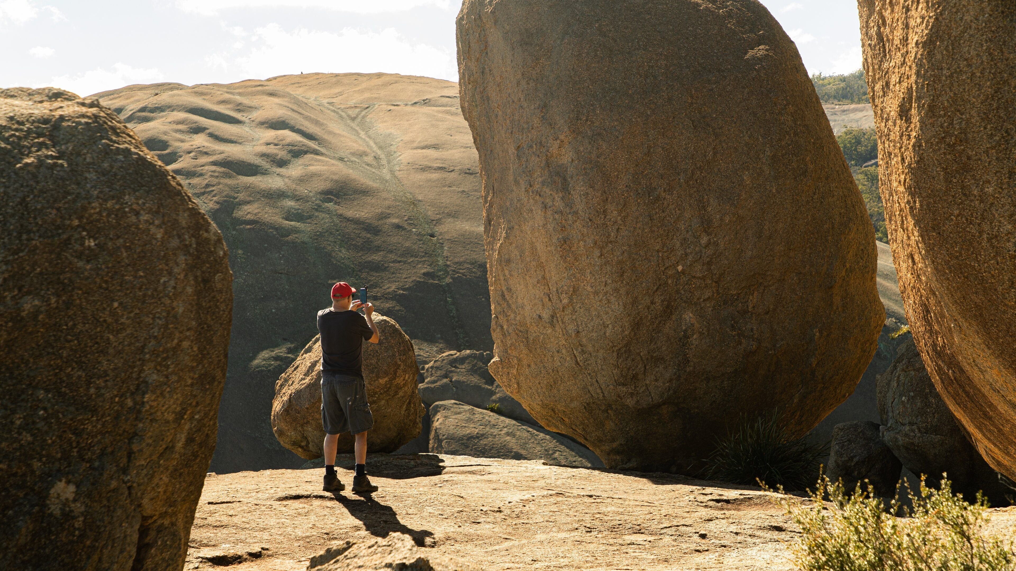 Girraween National Park showing mountains as well as an individual male
