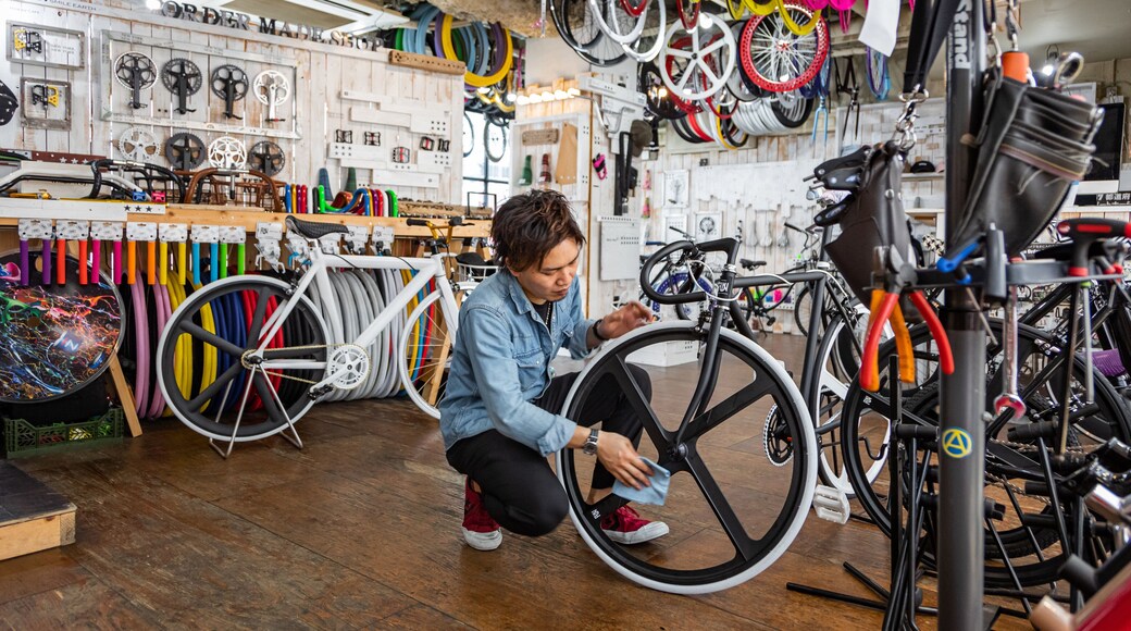 Amerikamura featuring interior views as well as an individual male