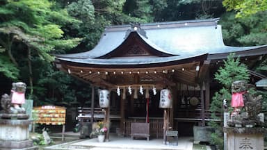 等彌神社 上ツ尾社