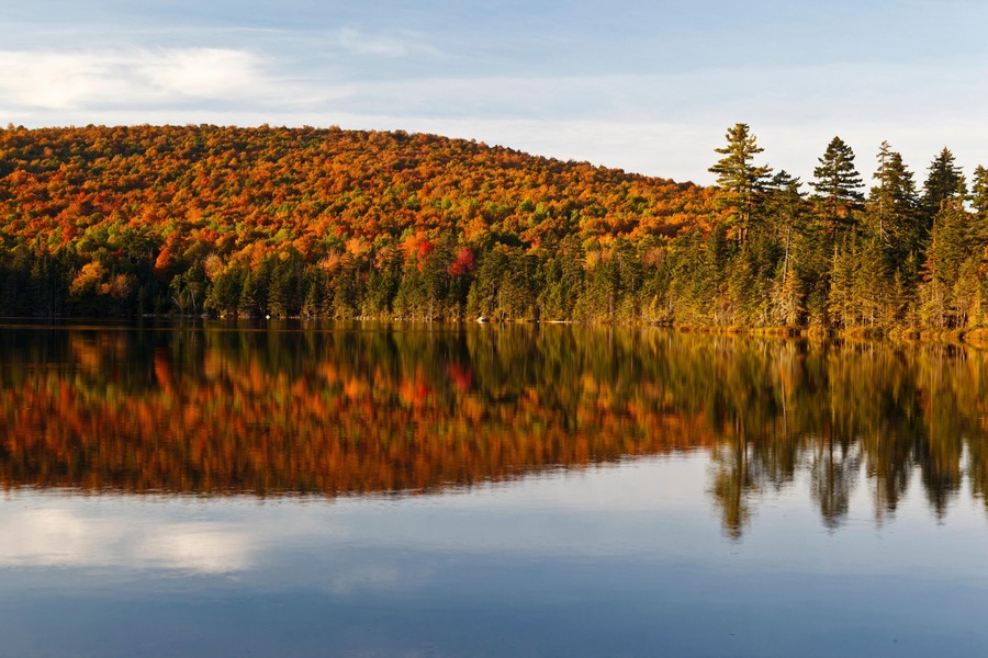 J2GETY Pond of Safety in the Randolph Community Forest. in New Hampshire's White Mountains. Fall.
