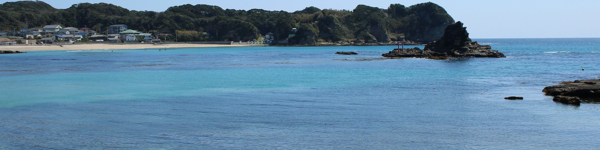 Moriya Beach is a beach located in Katsuura City, Chiba Prefecture. It has a small island with a red Japanese gate on it. The beach is popular with people from Tokyo in the summer.
