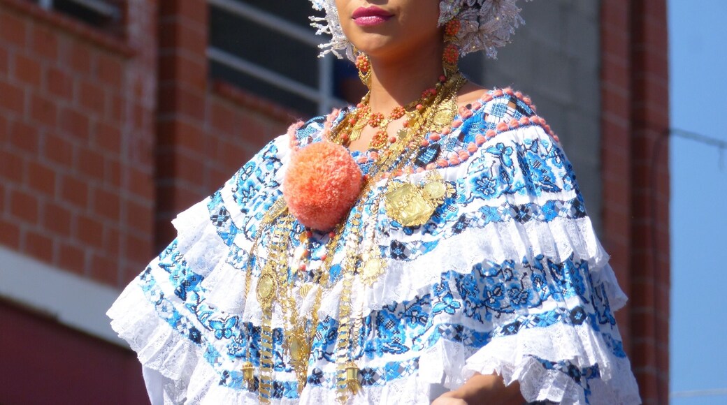 Mil Polleras Festival! #lifeatexpedia