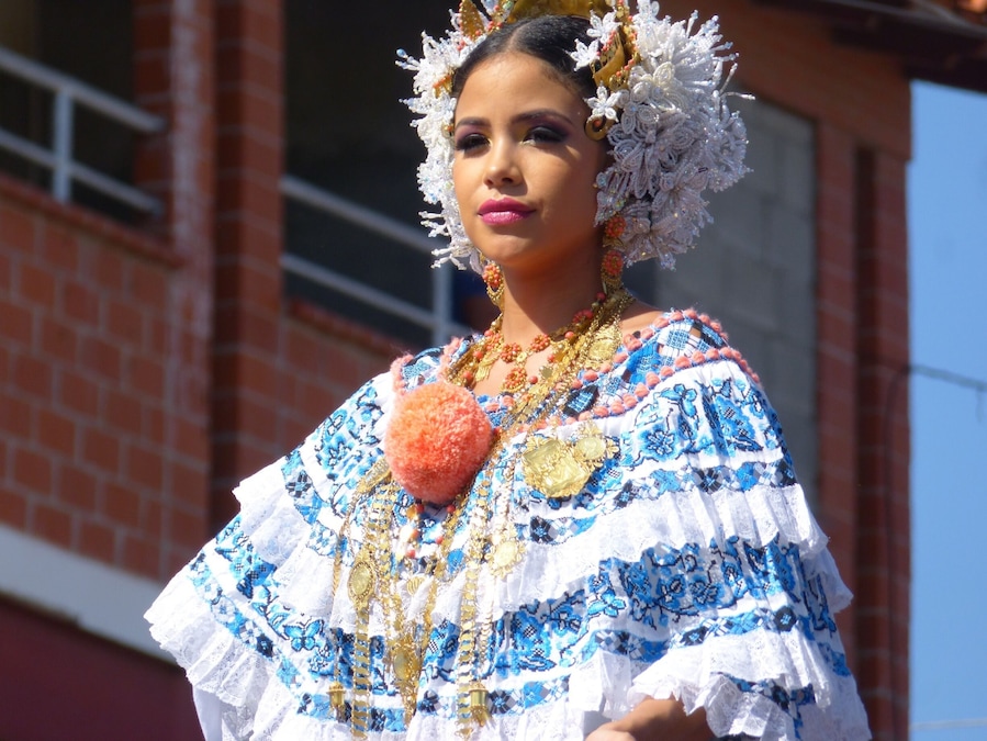 Mil Polleras Festival! #lifeatexpedia