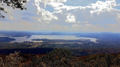 Cherokee Rock Village in Alabama, USA, RoadTrip 2017 #Alabama #lake #vista #nature #outdoors #blues #roadtrip #mountains #park #entertainment #camping