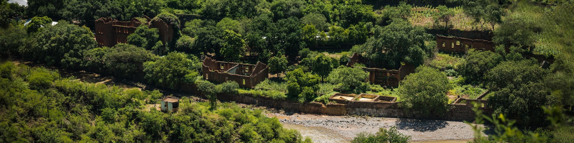 Postcard of mines found in the mountain of batopilas mexico, sierra de chihuahua