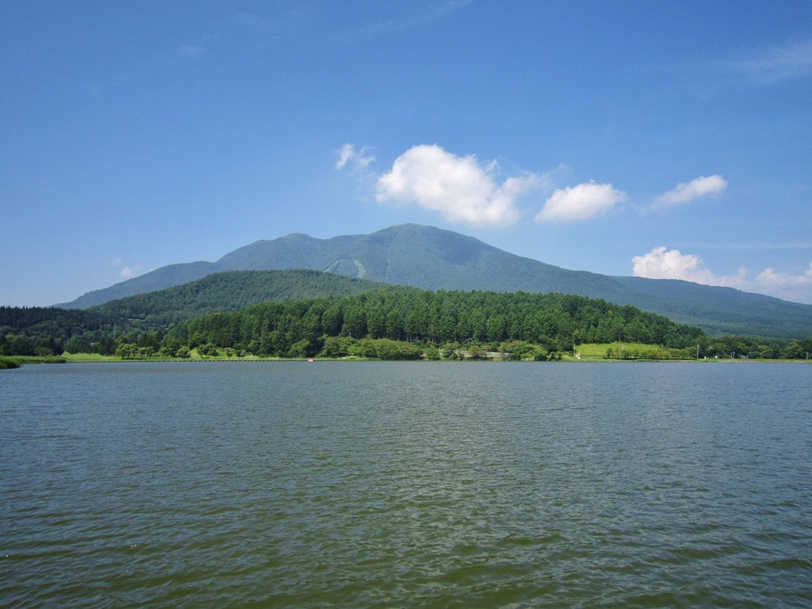 Mount Iizuna, view from Lake Reisenji.