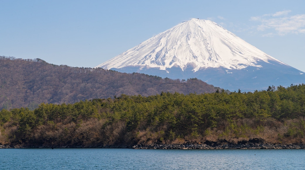 Lake Saiko featuring snow, a lake or waterhole and mountains