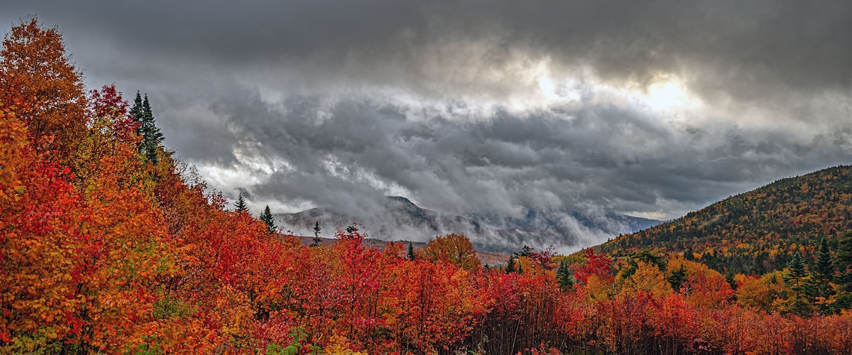 White Mountains are a mountain range of the state of New Hampshire