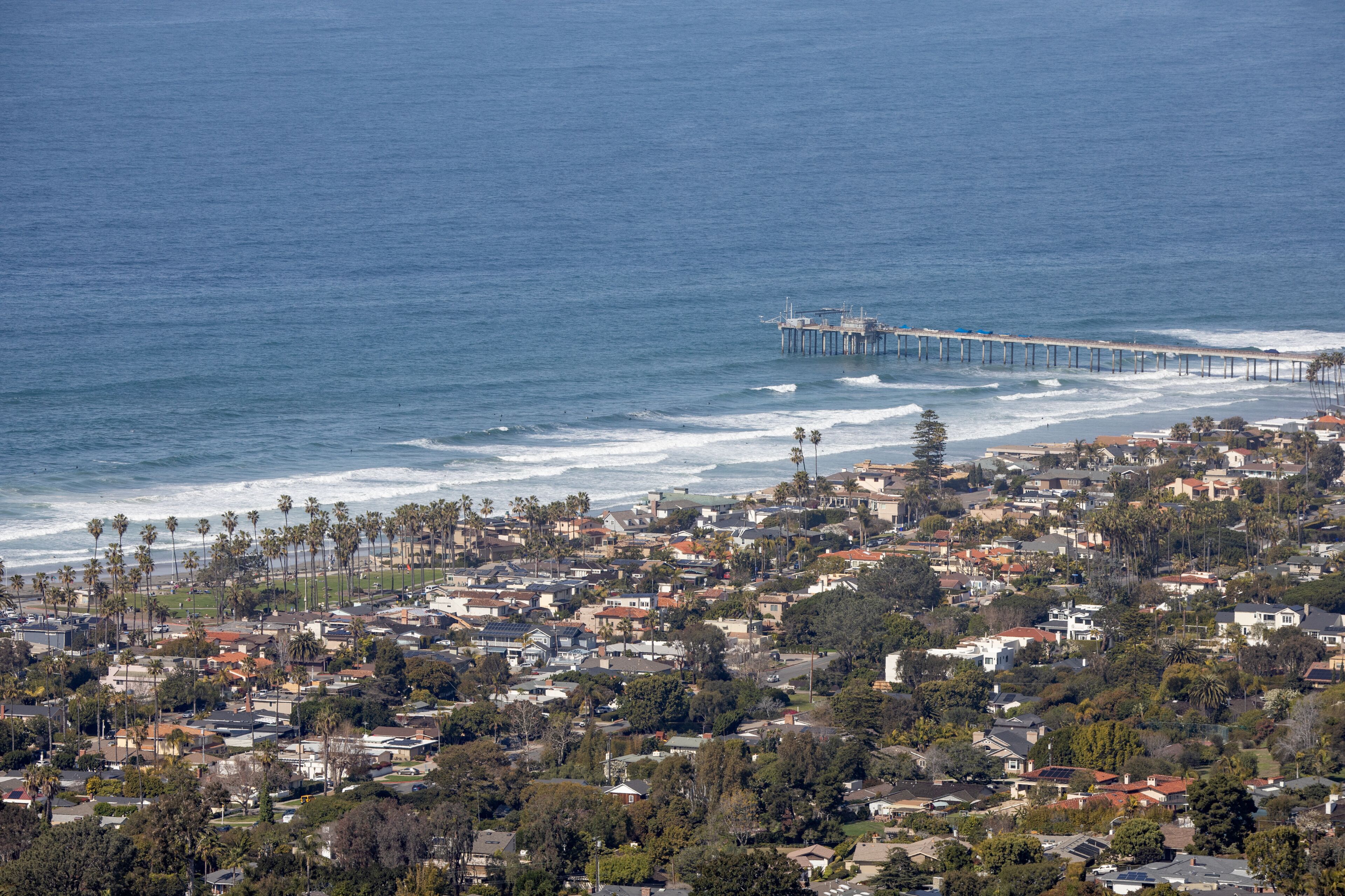 La Jolla Shores beach and view of the Ellen Browning Scripps Memorial Pier. La Jolla, California, USA.