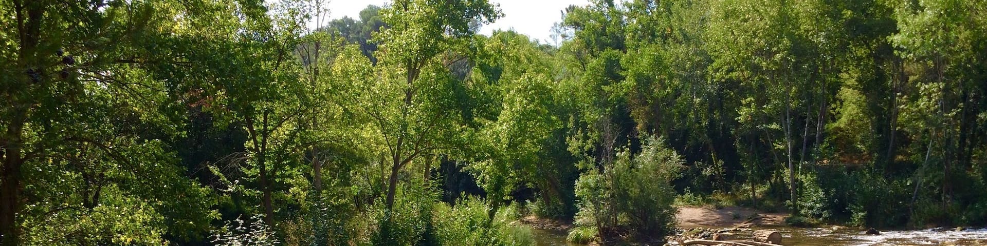 Plusieurs endroits longent la rivière d'Argens avant d'arriver au Vallon de Sourn.... :)