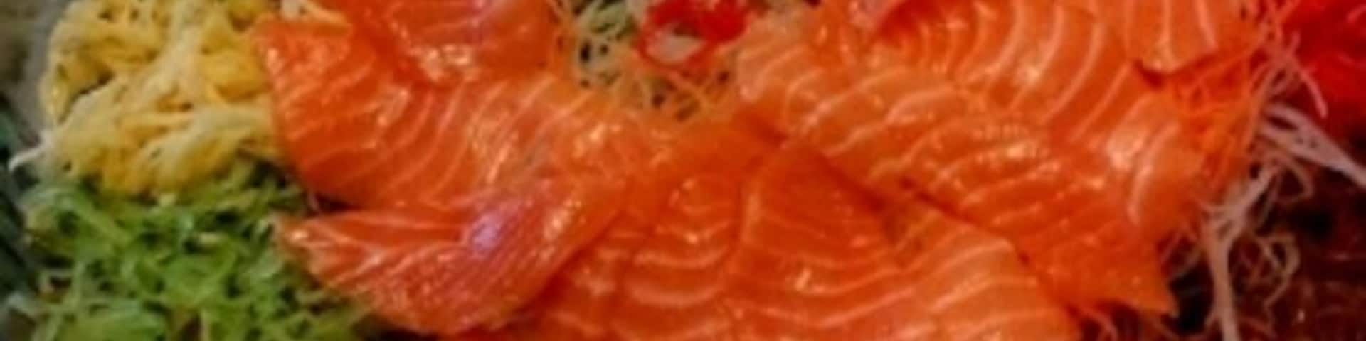 Tradditional Chinese New Year dish called Loi Hei; for luck and prosperity in the year of the Dragon. Huat Ah!!!