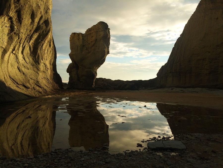 Another one of my favorites from Hotokegaura. Definitely time your visit with sunset!
#japan #weekendgetaway #sunset #goldenhour #reflections