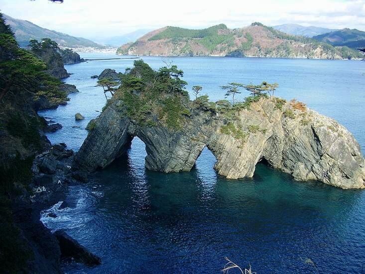 穴通磯Anatoosi-iso