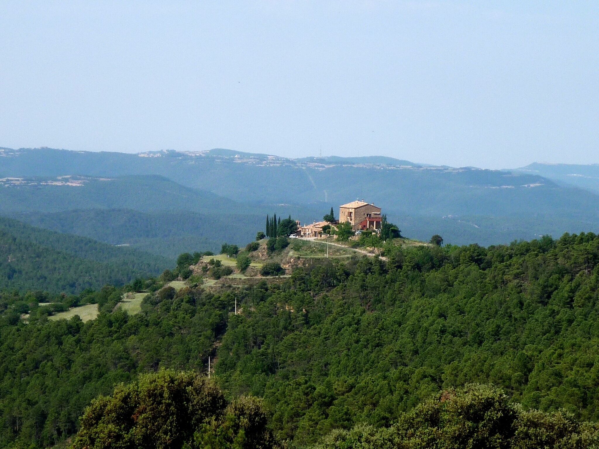 Masia de Solanes (Lladurs): vista des del Puit