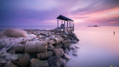 Good Night 晚安 II Tg Piadang-Malaysia
"人生過客匆匆,相機抓住每個剎那,與我擦肩而過的人和事"