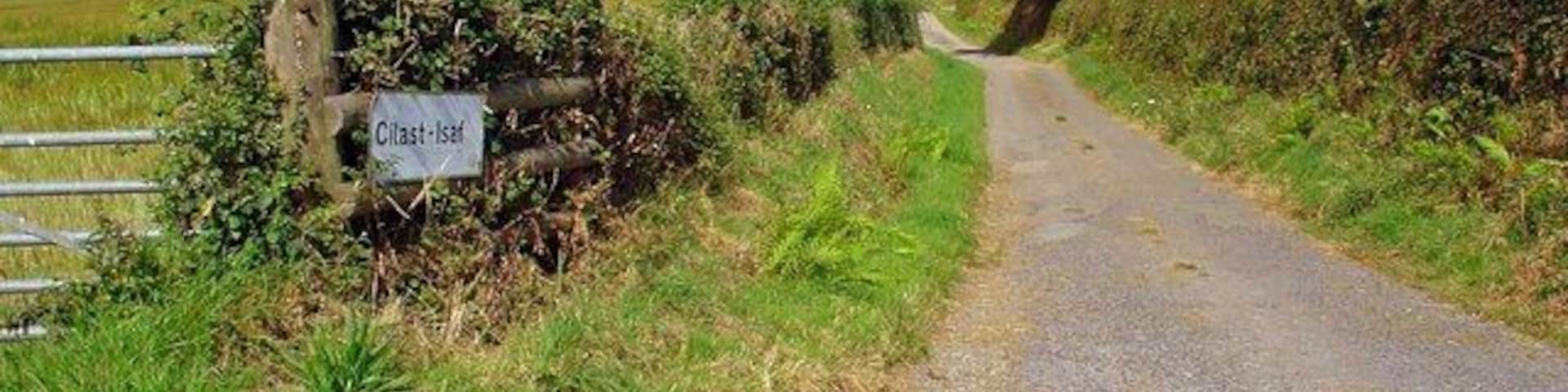 Lane to Cilast Isaf, Manordeifi