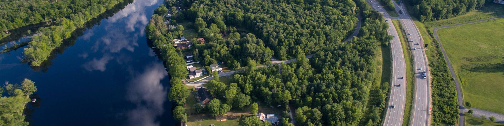 highway parallel to hudson river