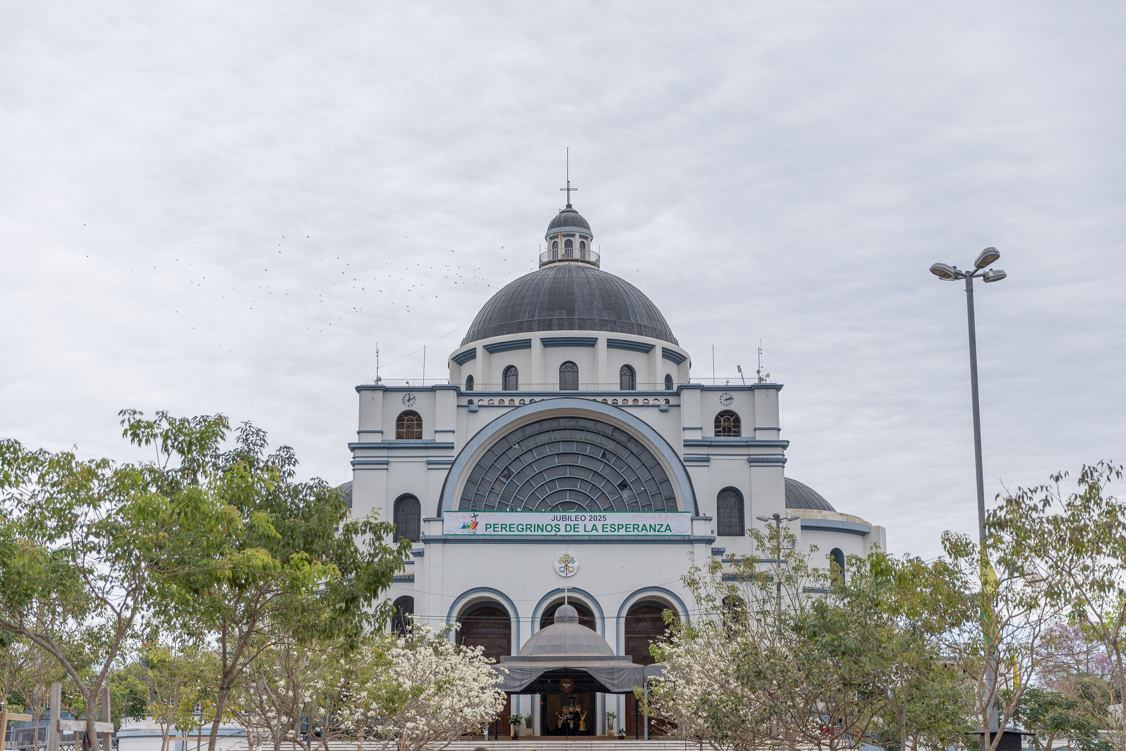 Catedral de Nuestra Señora de los Milagros (Caacupé)
