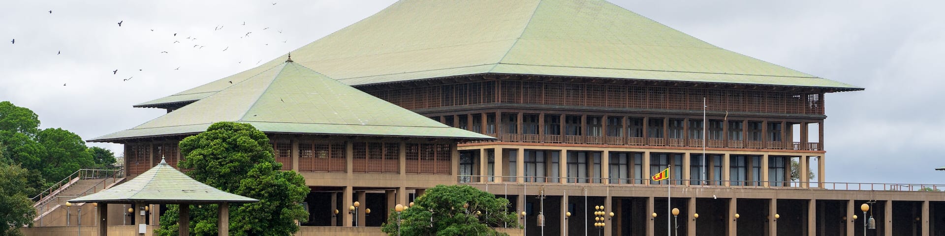 Sri Lanka Parliament in diyawanna