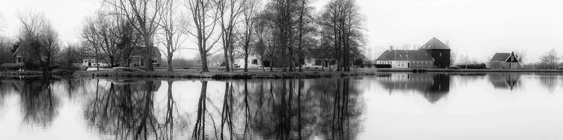 Taken on a sleepy Sunday morning. I think it would look better with a longer exposure