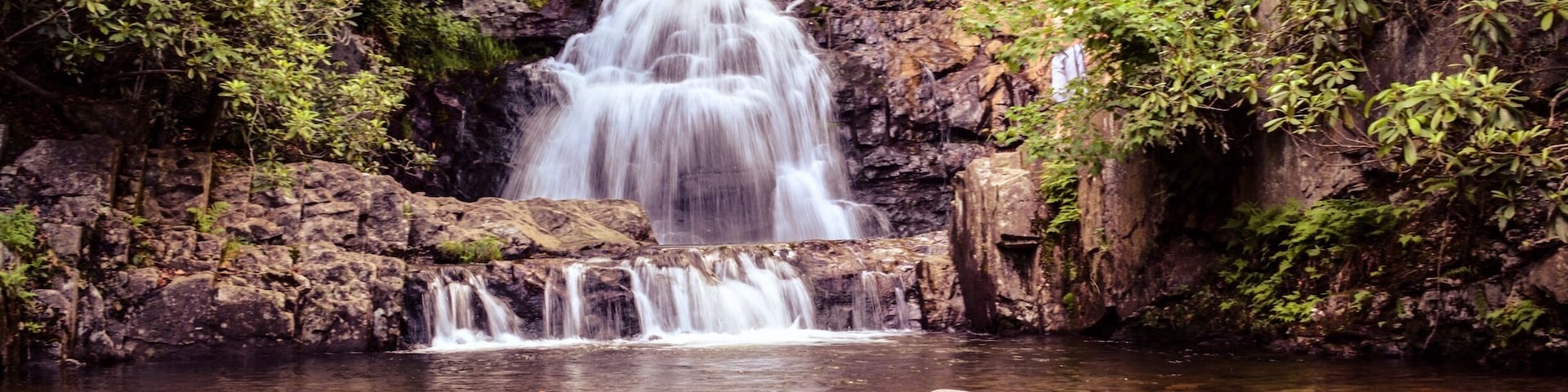 This accessible and beautiful falls trail is a must-do for hikers in the area or passing through. Amble through the trees of Hickory Run State Park and enjoy the view of Hawk Falls.
Hawk Falls is located in Hickory Run State Park, Pennsylvania in the Poconos Mountains. The 0.7 out-and-back trail is mostly downhill, with some slippery sections so wear adequate shoes and take caution when you approach the falls. A rock outcrop at the top of the falls makes for a great lookout point. #hawkfalls #hikingfun #hiking #hikingadventures #hickoryrunstatepark #waterfall #pennsylvania #explorer #goodearth #naturalbeauty #ignature #instadaily #exploremore #waterfalls #waterfallhikes #hikevibes #weekendhiking #travel #traveller #travelgirl #travelblogger #traveltheworld #travelbloggers #traveljournal #igwaterfalls #ig_newtag #usadiaries #hikeandshoot #naturegram #green #TakeAhike