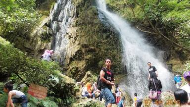 this waterfall was very awesome... located at the edge of a greened water river made this waterfall seem so natural,and you know the water was so fresh and cool #BestOf5