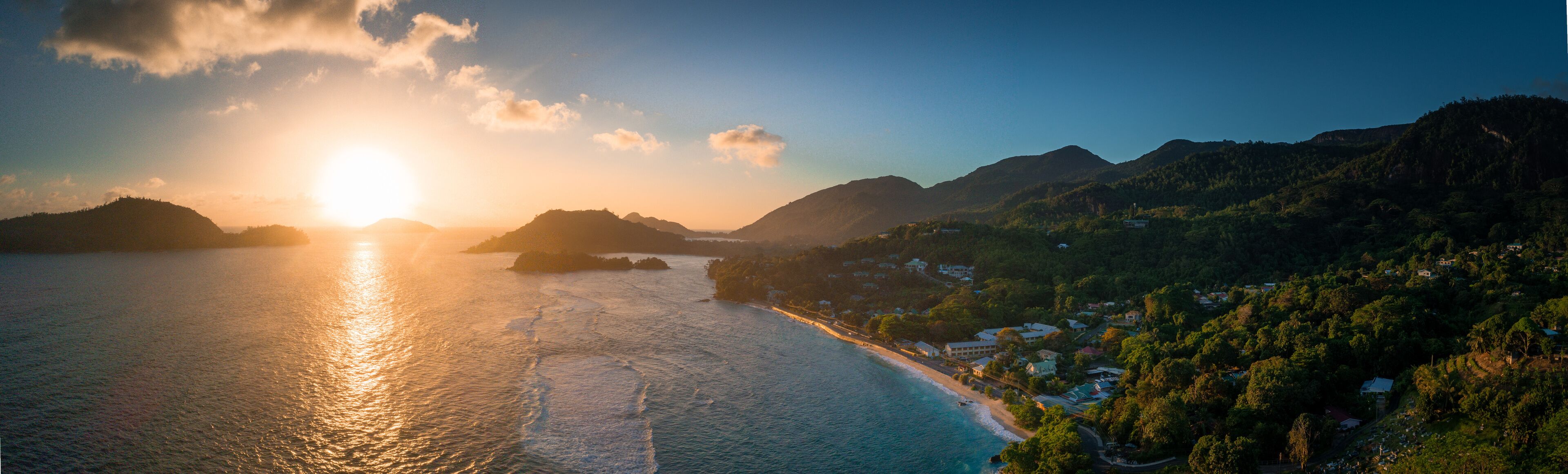 อ่าว Beau Vallon