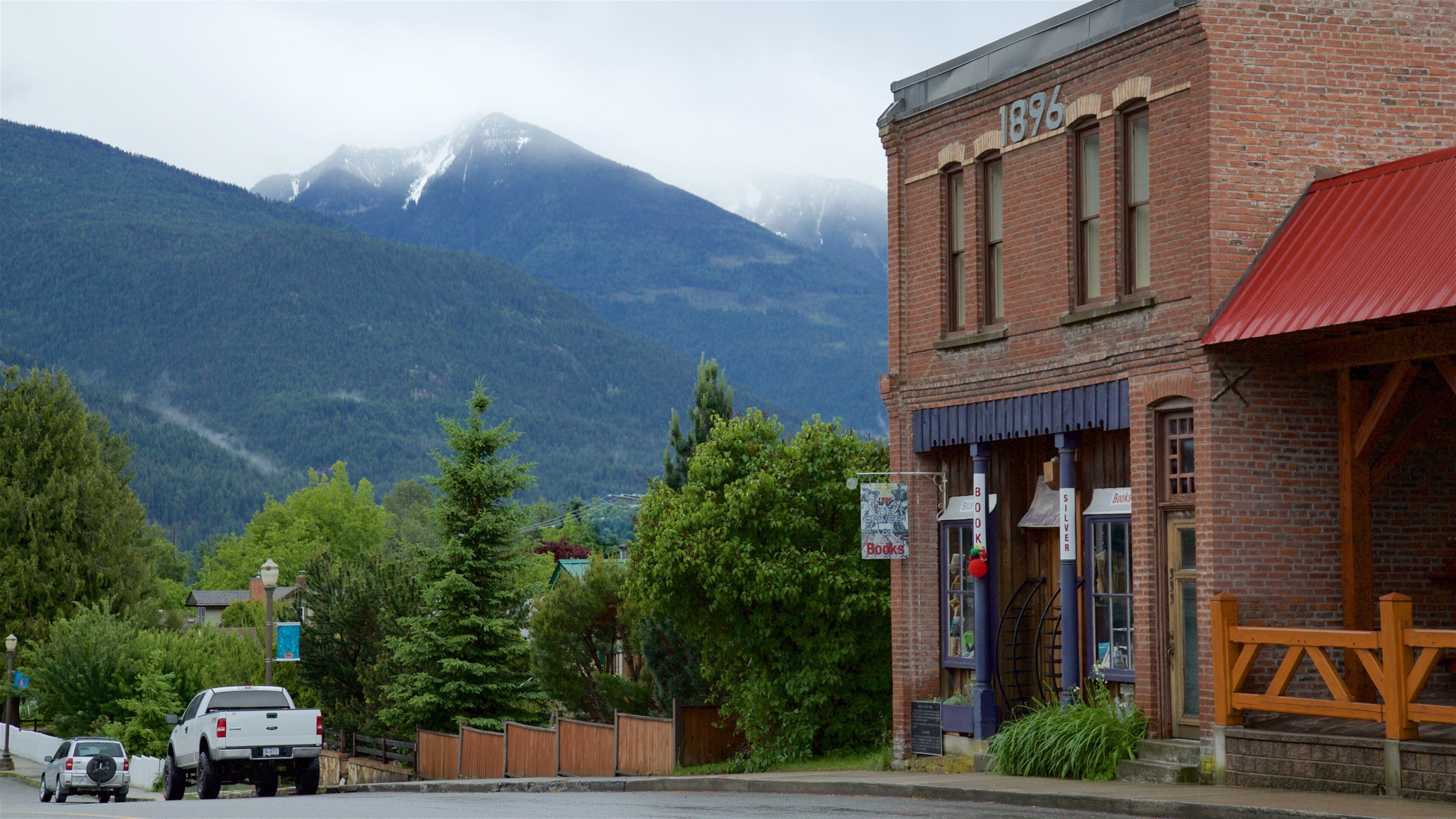 Kaslo montrant éléments du patrimoine et paysages paisibles