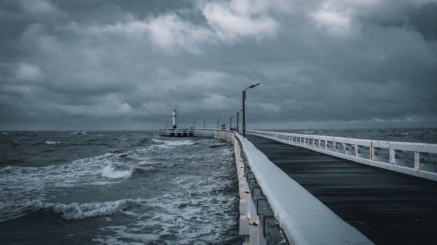 Nieuwpoort - Storm at sea