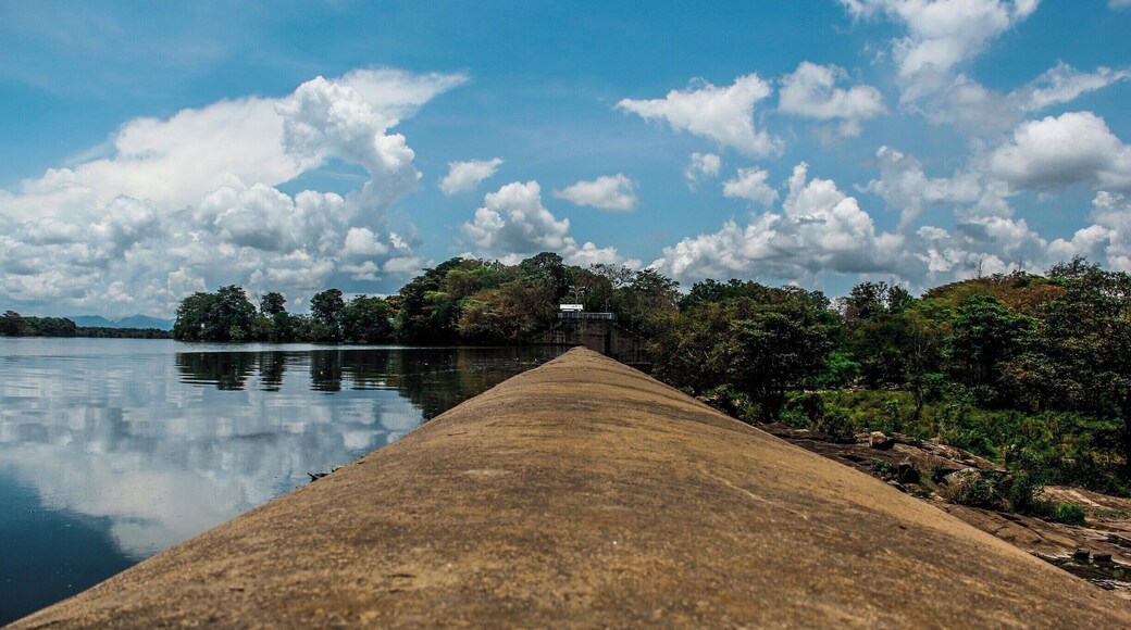 'Defending' the mass water & provides it as source for livings time to time. Under the blue sky Kala Wewa dam has an amazing architecture. Located near Anuradhapura Ancient kingdom.
#Blue