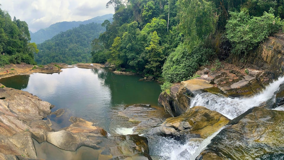 upper aberdeen waterfall Ginigathena, in the Nuwara Eliya District of Sri Lanka