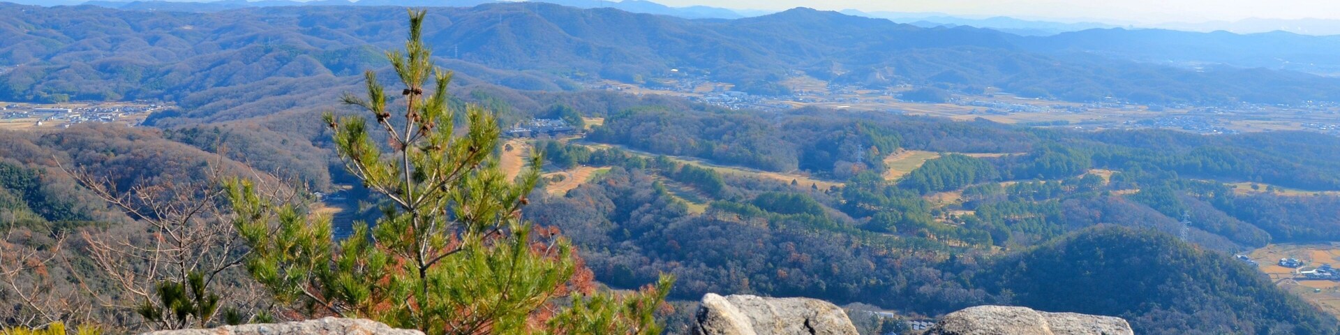 鬼ノ城 屏風折れの石垣からの眺望