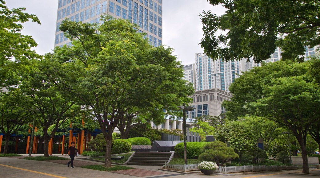 Yeonsan featuring a city and a high rise building