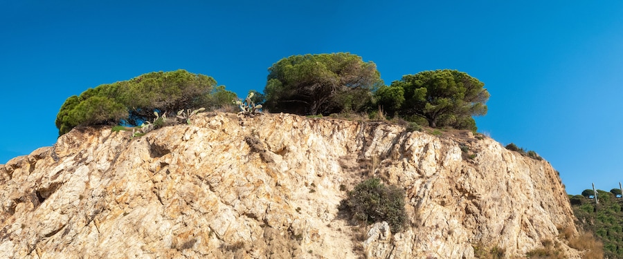 Paseo marítimo desde Calella a Sant Pol de Mar, Barcelona, Catalunya, España.