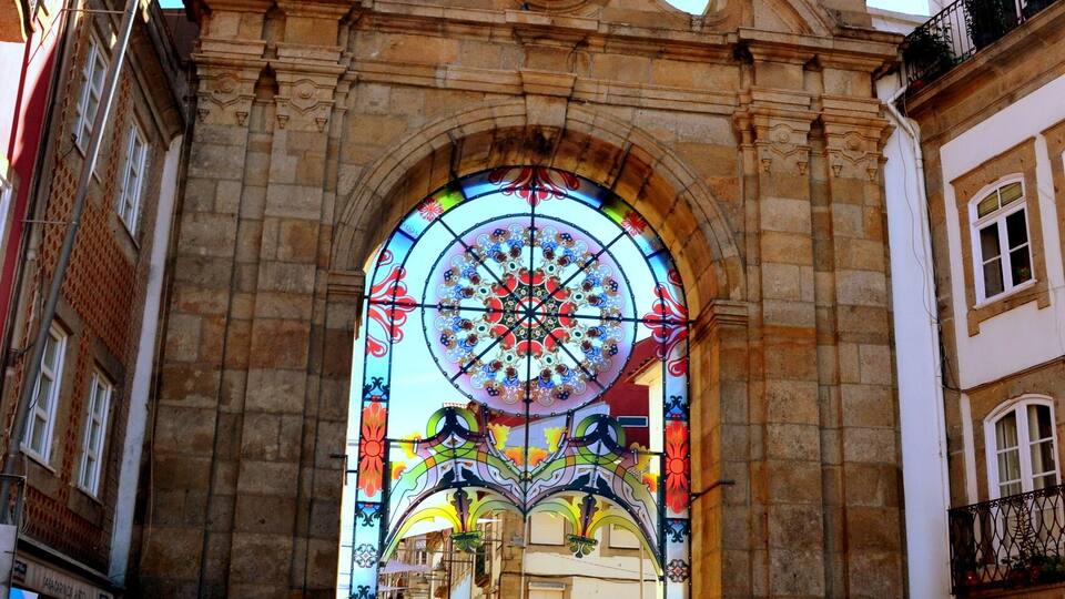 Old entrance of the knights to the city center)))