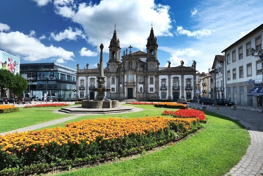 The Church of Saint Mark is 18th century classic baroque temple in Braga, Portugal
Braga is a city in the far north of Portugal, northeast of Porto. It’s known for its religious heritage and events.