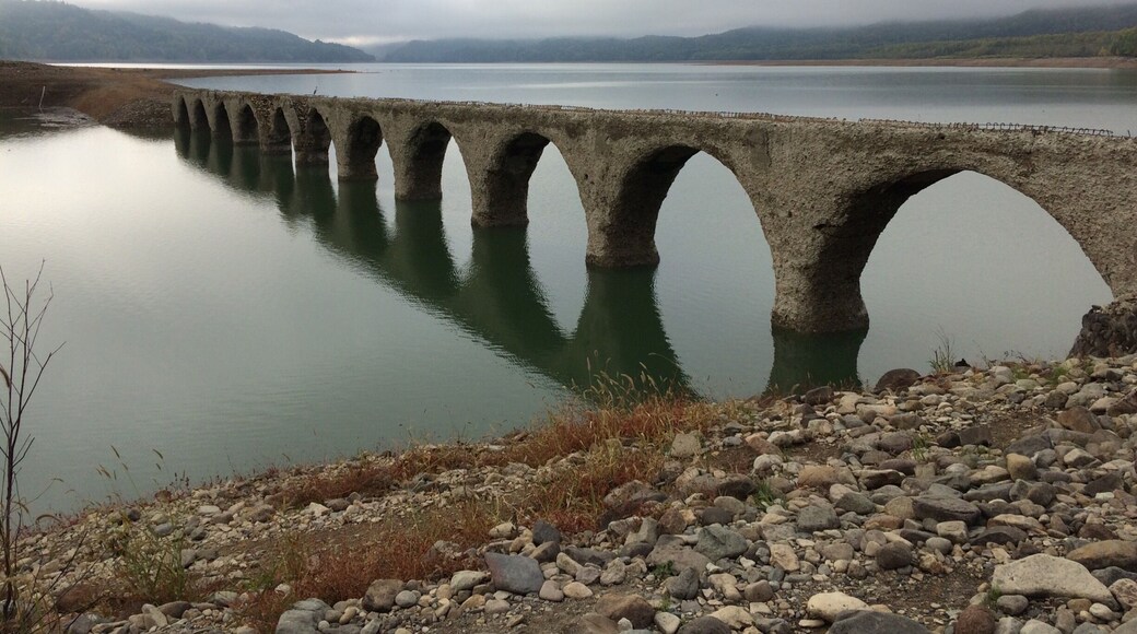 Maybe the last season this bridge retains its integrity.